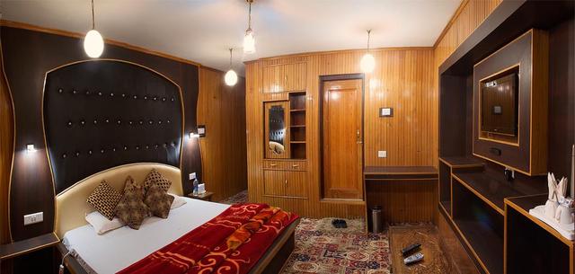 Hotel Sindh Resort